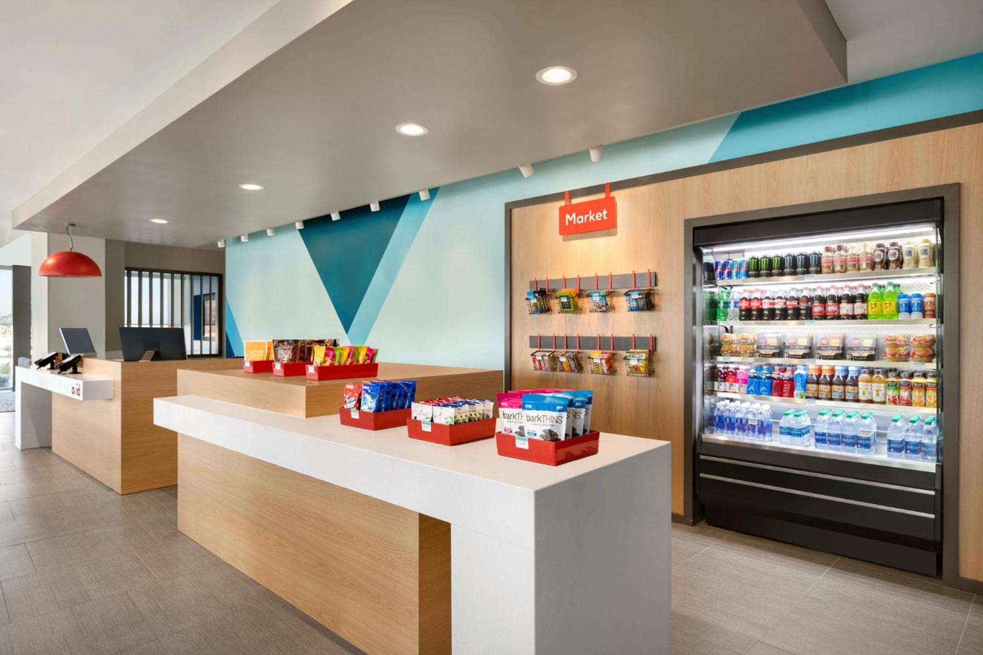 Avid Hotel Traverse City By Ihg ภายนอก รูปภาพ