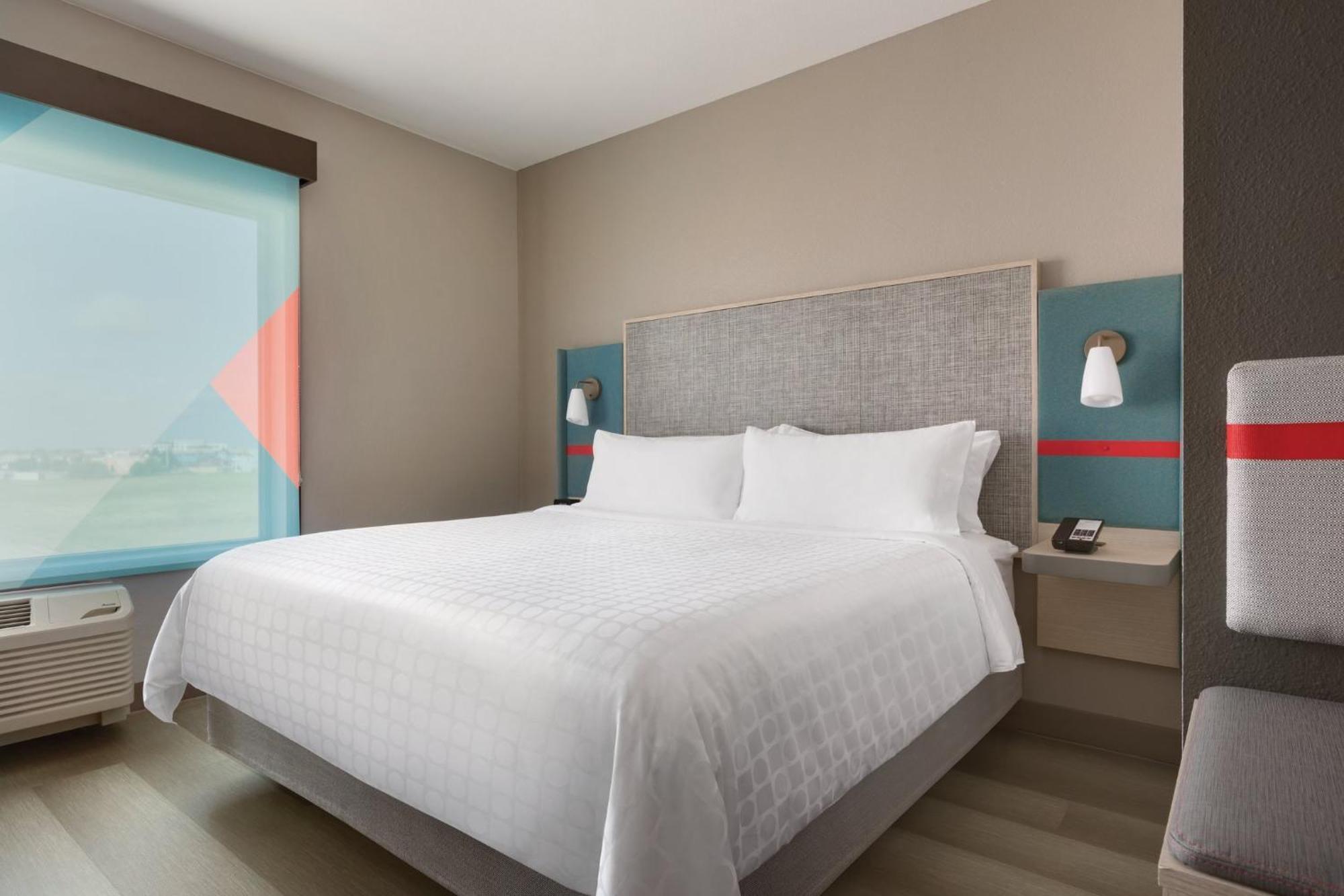 Avid Hotel Traverse City By Ihg ภายนอก รูปภาพ